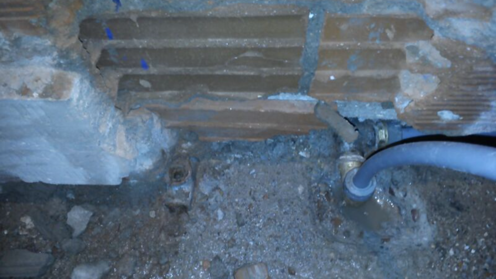 SUSTITUCIÓN DE TODO TIPO DE TUBERÍAS Y GENERALES (INDIVIDUALES, COMUNITARIAS).

DESATASCOS