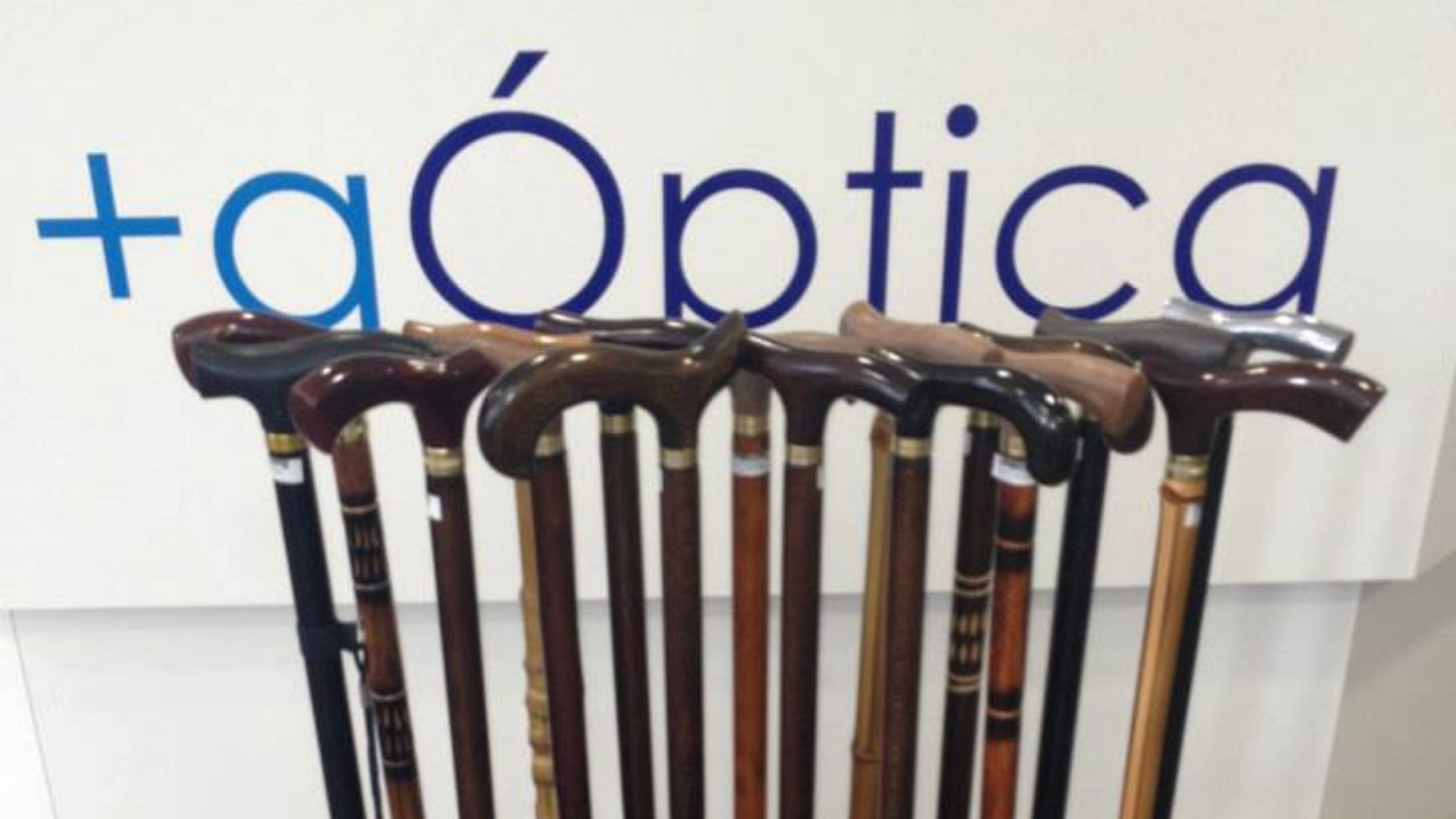 Gran variedad de bastones.