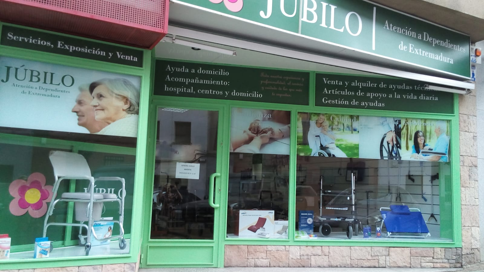 Visítenos en nuestras instalaciones en Plasencia en C/ Sor Valentina Miirón nº 25 Bajo.