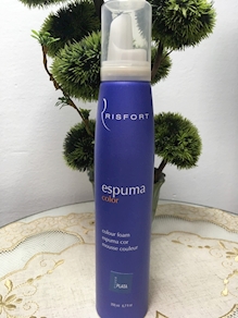 ESPUMA RISFORT COLOR PLATA DE 200 ML.