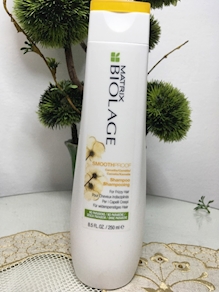 BIOLAGE SMOOTHPROOF CHAMPÚ DE 250 ML.