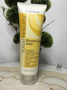 MATRIX TOTAL RESULTS ACONDICIONADOR BLONDE CARE 250 ML.