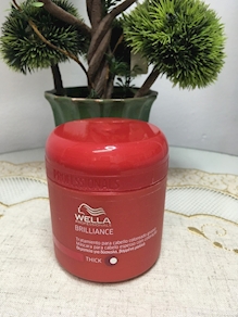 WELLA PROFESSIONALS BRILLANCE MASCARILLA GRUESOS 150 ML.