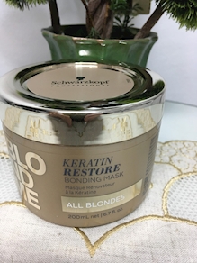 SCHWARZKOPF BLONDME KERATIN RESTORE DE 200 ML.