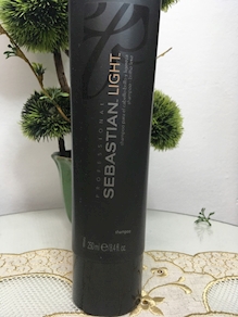 SEBASTIAN PROFESSIONAL  LIGHT CHAMPÚ DE 250 ML.
