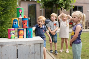 Volcar las latas animalitos