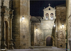 Puzzle de Extremadura - Vista De Cáceres -Plaza de San Mateo- Parte antigua 1000 Piezas