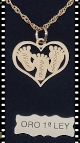 131L...COLGANTE ORO 18KTS DE CORAZON CON 3 PIES DENTRO