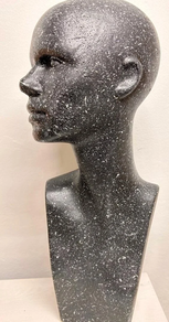 SOPORTE PARA COLOCAR PELUCAS